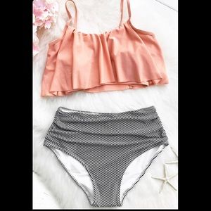 NWT Coral w/black and white CUPSHE Bikini Large